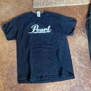 Pearl t shirt, M fits small